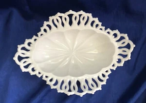 Milk Glass Serving Bowl Lattice Edge Footed Atterbury & Co. Victorian ca 1880 - Picture 1 of 10