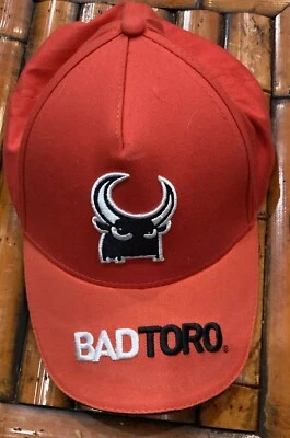Bad TORO Red Hat Bull Novo Irodi Nogues 2 Peças Fecho de Velcro Vintage - Imagem 1 de 4