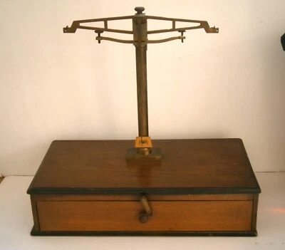 Ancienne balance trébuchet de précision - Apothicaire, bijoutier - incomplète - Photo 1/4