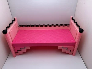 LOL Surprise OMG House of Surprises Pink Bunk Bed Replacement Dollhouse Part - Picture 1 of 4