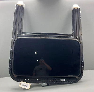 2011 - 2018 PORSCHE CAYENNE SUN ROOF SUNROOF WINDOW GLASS & MOTOR ASSEMBLY OEM - Image 1 of 4