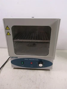 Mini Incubadora Labnet I 5110 Unidad de Laboratorio de Sobremesa Hematología Microbiología - Imagen 1 de 18
