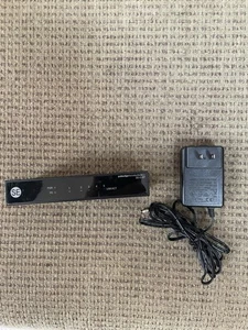 PAKEDGE 5 PORT GIGABIT ETHERNET WITH 1 PORT PD UNMANAGED SWITCH SE-5-EP - Picture 1 of 5