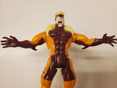 Экшн-фигурка Toy Biz Uncanny X-Men Sabertooth (второе издание) 1993  - Изображение 1 из 3