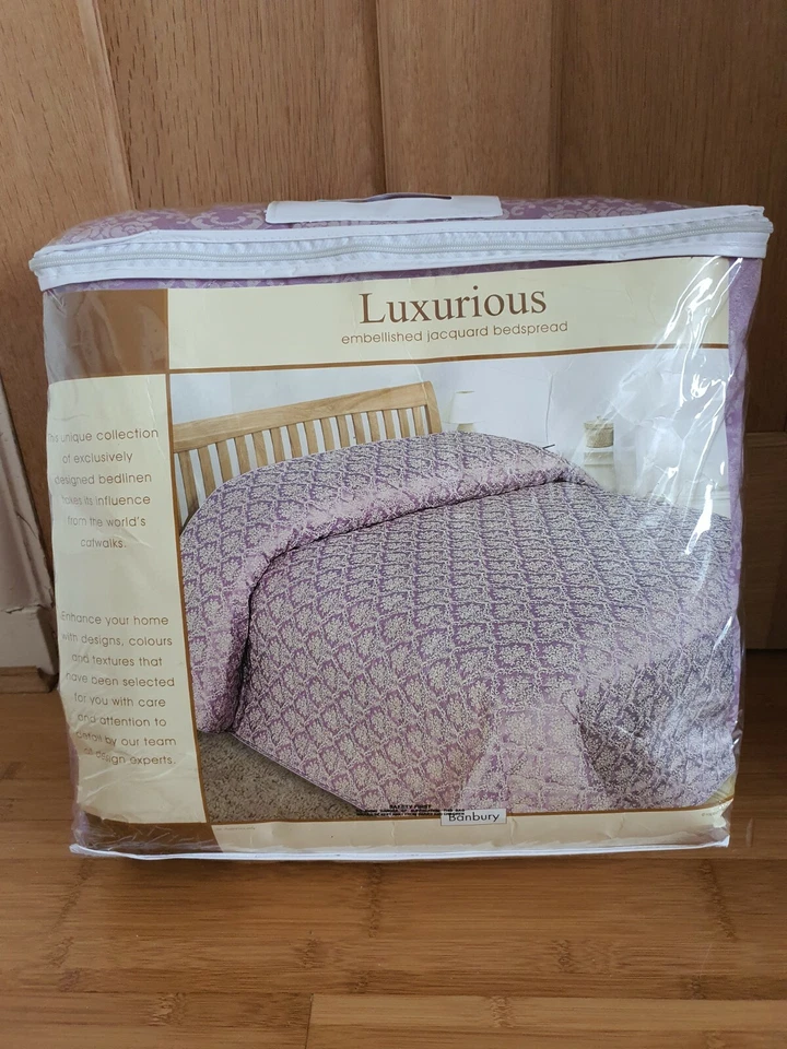 Nuevo:Colcha de jacquard adornada de lujo - Tamaño de cama doble Rapport home Foto 1 de 4