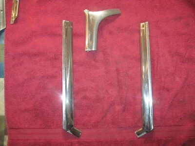 Moldura de parabrisas derecha izquierda laterales verticales 1960 Ford Starliner Galaxy 60 Foto 1 de 4