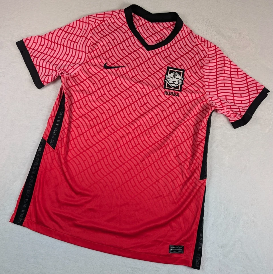 韩国足球球衣耐克男式中号客场 2020 - 2021 年旗帜 — 第 1/4 张图片