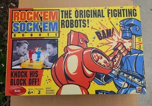 Rock 'Em Sock 'Em Robots Kids Game ~ Fighting Robots with Red Rocker & Blue Bolt - Picture 1 of 7