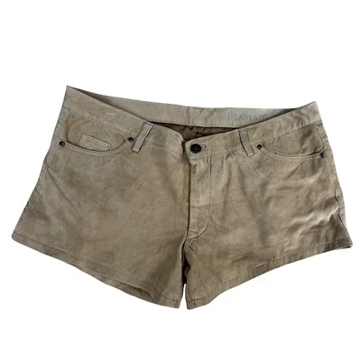 Shorts feminino Blanknyc 31 couro macio concha bronzeada forro poliéster viagem *Leia - Imagem 1 de 4