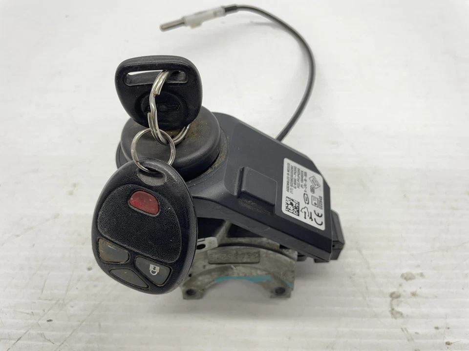 2008-2013 chevy silverado gmc sierra Ignition Switch Assembly OEM - Image 1 of 4