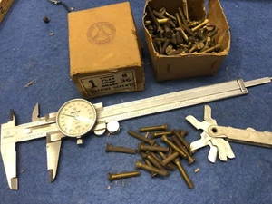 25 NOS Pheoll 8-36 x 1" Schlitz Flachkopf Messing Maschinenschrauben Vintage USA - Bild 1 von 5