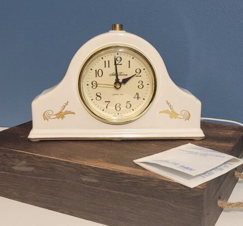 SETH THOMAS vintage porcelain drowse clock white with gold detailing READ Cover
