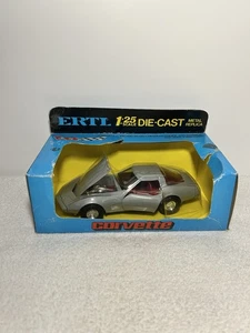 Auto giocattolo vintage ERTL scala 1:25 metallo pressofuso/replica Corvette #1676 - Foto 1 di 22