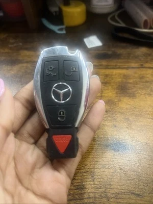 MERCEDES BENZ C300 SMART KEYLESS ENTRY REMOTE KEY FOB TRANSMITTER OEM 2013-16✔️ - Image 1 of 4