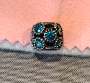 Authentische Pandora Sterlingsilber Nietenlichter blaugrün Charm 791296MCZ NEU - Bild 1 von 4