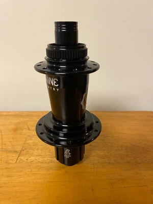 INDUSTRY NINE i9 hydra rear mtb hub 12x148 Black hg driver 24 hole brand new.