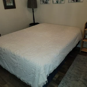 Colcha blanca doble chenilla de colección 70" x 98" + flecos de 2,5" 100 % algodón hecha en EE. UU. - Imagen 1 de 10