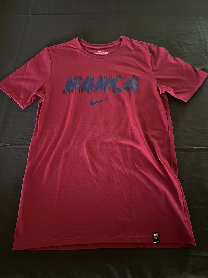 Nike FC Barcelona T-Shirt Mens Small  Barça Swoosh Red Soccer shirt - Image 1 of 3