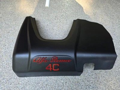 Cubierta motor Alfa Romeo 4C OEM excelente estado Foto 1 de 2