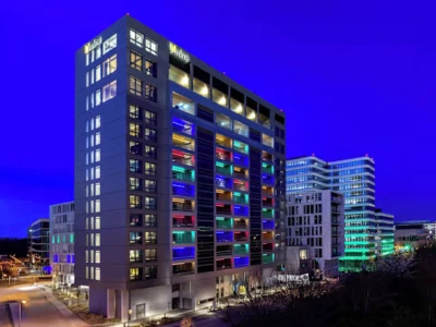 GUTSCHEIN Hotel B´mine Frankfurt am Main Airport 2 ÜB 2 Personen DZ Abendessen - Bild 1 von 2