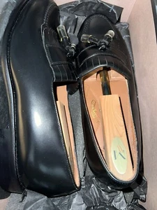 Bostonian Lederschuhe schwarz Dayton Quaste Halbschuhe 20321 Herren 9,5 Leder Neu im Karton - Bild 1 von 5