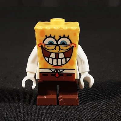 LEGO Minifigura Bob Esponja Pantalones Cuadrados Sonrisa Con Dientes Inferior Bob021 Foto 1 de 4