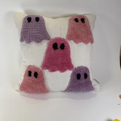 Cupcakes  and cashmere decor Pillow Ghosts - Image 1 of 4