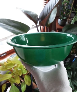 Pyrex Rainbow Forest Green #323 Bowl - Picture 1 of 4