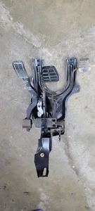Manual Pedal Cluster Assembly Clutch Brake 85-92 VW Jetta Golf GTI MK2 - Genuine - Picture 1 of 6