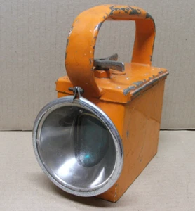 Vintage Railway Battery Operated Guards and Shunters Lamp, 19cm H x 10cm w - Picture 1 of 15