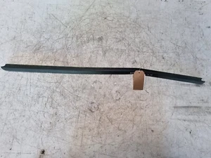 Ford KA 2008-2016 tira de sello de ventana lado derecho delantero - Imagen 1 de 9