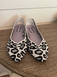 skechers leopard