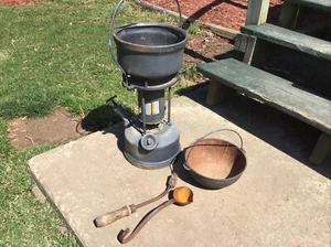 Antique Otto Bernz Rochester NY Smelting Furnace With Pots And Tools - Picture 1 of 12