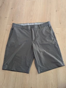 Pantalones Cortos Tommy Bahama Chip Shot Para Hombres 34 Gris Oscuro Mezcla de Nailon Elastizados 10" Chino - Imagen 1 de 8