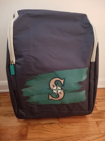 Seattle Mariners 2022 BAT Backpack Blue and Green W/ Bat holder New MLB Cover