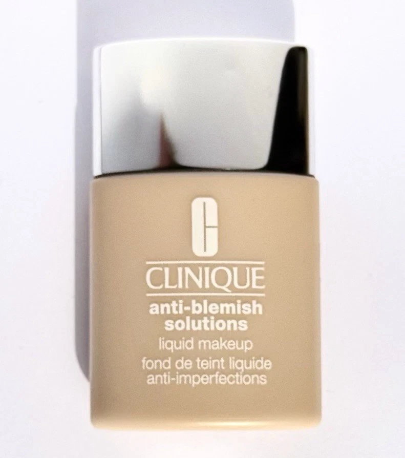 Clinique Anti-Blemish Solutions Liquid Makeup CN70 Vanilla 30ml - Bild 1 von 2