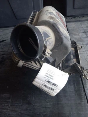 Filtro de aire 3,7 L a 30/11/09 09-10 Lincoln MKS 9G1Z9600A Foto 1 de 4