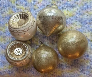 Christmas Ornaments Set of 5 White and Gold Glass Multi Shapes 4" - Picture 1 of 7