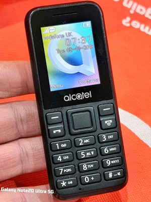 Alcatel 1066D (Unlocked) Mobile Phone Very Good Condition with Charger - Image 1 of 4