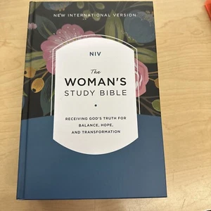 NIV The Women’s Study Bible New International Version 2017 Preowned Inscribed - Picture 1 of 11