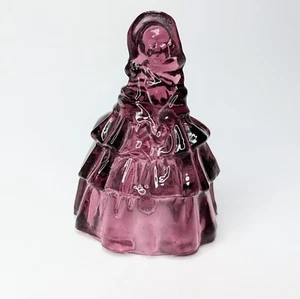Boyd's Crystal Art Glass, Louise Doll, #15 Impatient 10-10-1980 - Picture 1 of 7