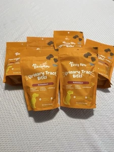 Zesty Paws Chicken Flavor Urinary Tract Bites Antioxidant for Dogs - 60 Count - Picture 1 of 1