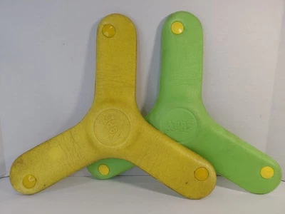2 Vintage Green & Yellow NERF BOOMERANG Foam Flyer Toy Parker Brothers  - Изображение 1 из 4