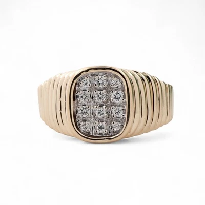 Anillo cuadrado de diamantes con racimo de oro de 14 quilates para hombre 0,38 TW talla 13,25 Estate Foto 1 de 4