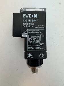 Eaton 1351E-6547 Photoelectric Sensor, 10 FT Diffuse Reflective, 10-40VDC - Picture 1 of 5