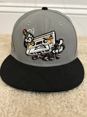 THE CLINK ROOM SOMBRERO CLUB “REBOBINADO” 7 3/4 SOMBRERO AJUSTADO NEW ERA 59FIFTY Foto 1 de 4