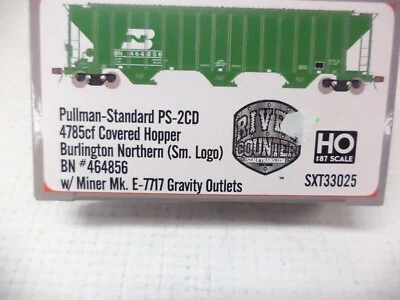 ScaleTrains Ho SXT33025, PS 4785cf Covered Hopper, BN 464586 - Image 1 of 2