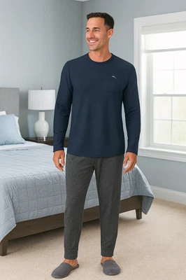 Conjunto Lounge Masculino Tommy Bahama 2 Peças – Ajuste Relaxado, Jogger e Gola Redonda - Imagem 1 de 4