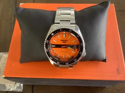 Reloj SEIKO 5 Doble Huracán - Edición Especial Foto 1 de 4