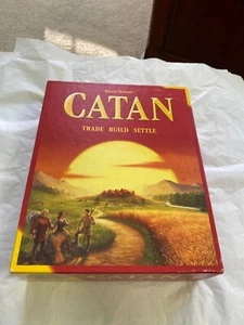 POPULAR KLAUS TEUBER’S CATAN TRADE BUILD SETTLE 165-20 CN3071 BASE GAME - Picture 1 of 7